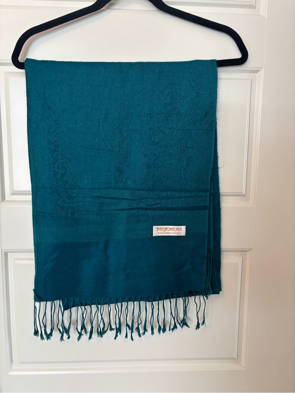 EUC pashmina Teal Jacquard Fringe Pashmina Scarf